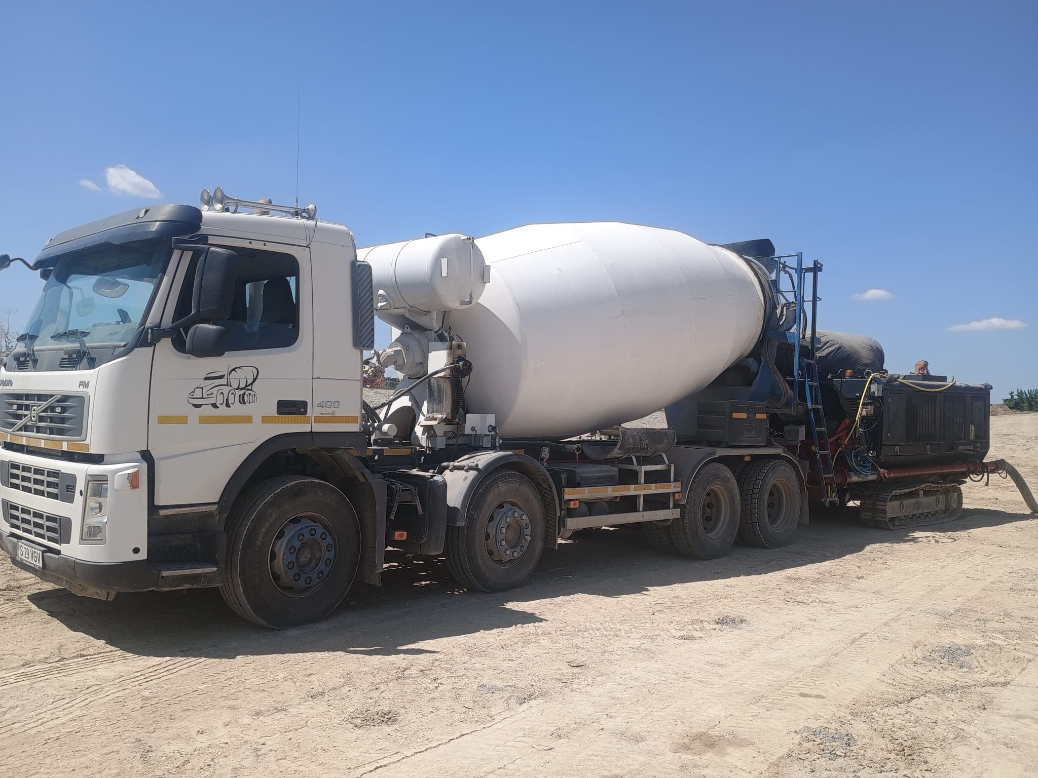 Autobetonieră AMI Beton livrând beton în Iași